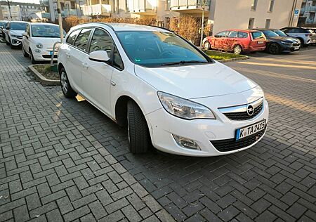 Opel Astra - Sports Tourer P-J/SW/BG11 Familienkombi