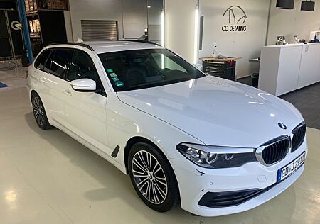 BMW 530d Touring / Sportline / Teilleder / LED Licht