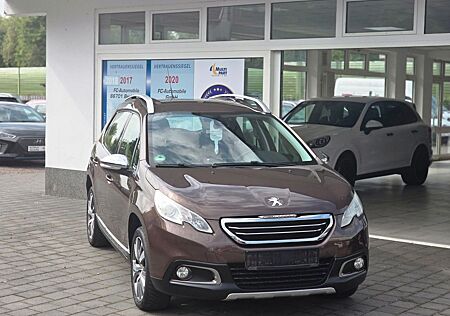 Peugeot 2008 Allure *NAVIGATION*TEILLEDER*SITZHEIZUNG*