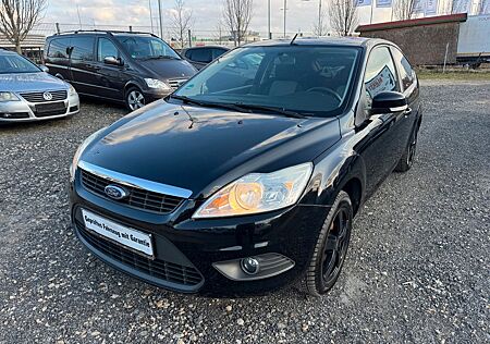 Ford Focus Style + Klimaautomatik AUX Bluetooth
