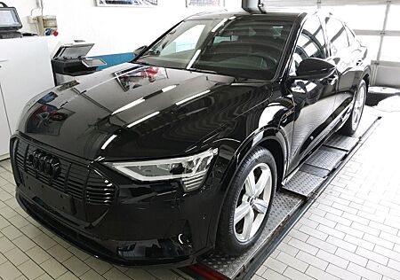 Audi e-tron 55 Q S LINE ALL-BLACK 20/KEYLESS/ACC/KAM.