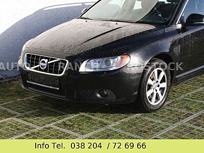 Volvo V70 T4 Kinetic  Xenon/Navigation/PDC/Shz/AHK/Alu