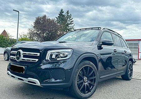 Mercedes-Benz GLB 250 4Matic / PANO / SHZ 4X / TV/
