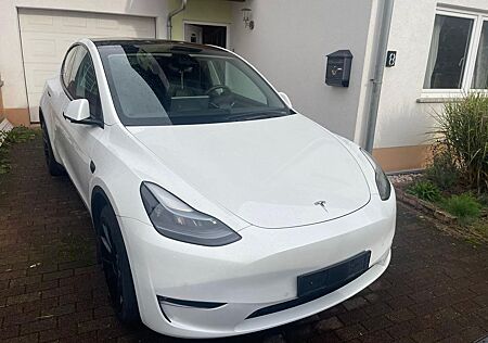 Tesla Model Y Dual Motor Long Range AWD
