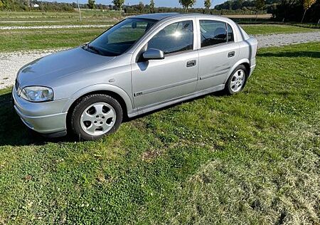 Opel Astra 1.6 16V Edition 2000 Edition 2000