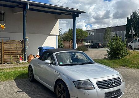 Audi TT Roadster 1.8T -