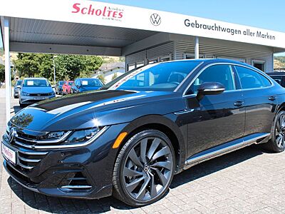 Volkswagen Arteon 4Motion 2.0 TFSI IQ.LIGHT RFK ACC PANO R-