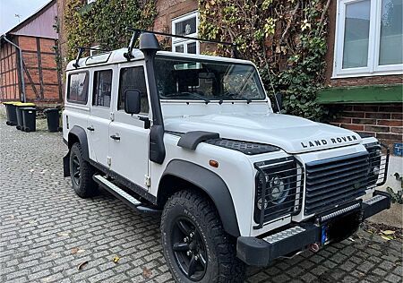 Land Rover Defender 110 TD4 Station Wagon E E