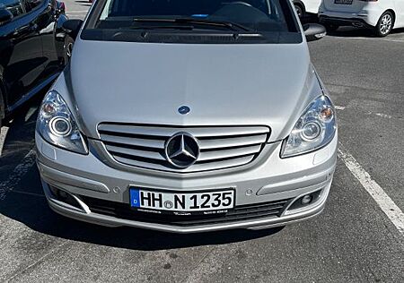 Mercedes-Benz B 200 -Automatik