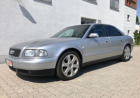 Audi S8 4.2 quattro VOLL 57000 KM aus Sammlerhand