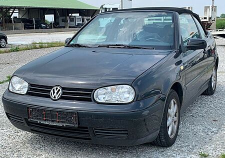 VW Golf Volkswagen 1.6 Trendline/Cabrio/8x/Sportsitze