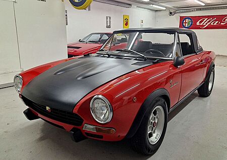 Fiat 124 Spider