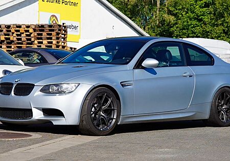 BMW M3 Coupé DKG Frozen Silver Tracktool Basis