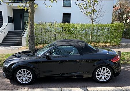 Audi TT Roadster 2.0 TFSI S tronic -VOLL AHK
