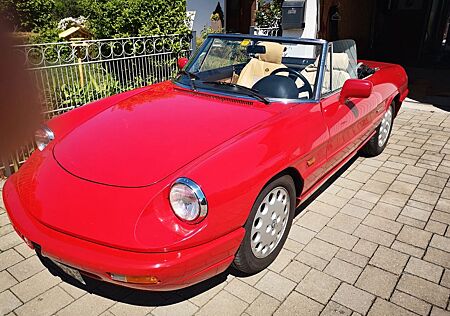 Alfa Romeo Spider 2.0