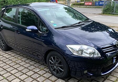 Toyota Auris 1,4-l-D-4D Automatik