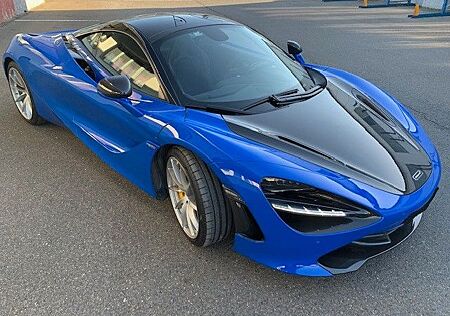 McLaren 720S MSO Colour, full Carbon, Scheckheft
