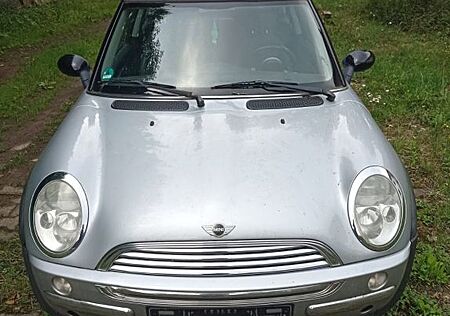 Mini Cooper fahrbereit, aber ohne Tüv für Bastler