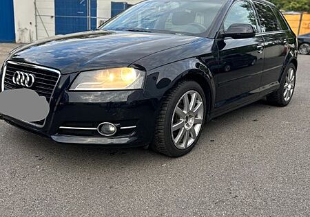 Audi A3 1.2 TFSI S tronic Attraction Sportback At...