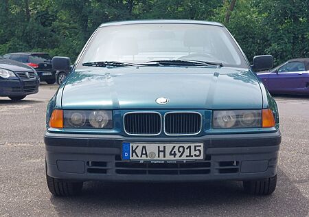 BMW 320i