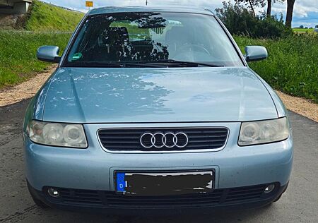 Audi A3 1,6L mit neu TÜV, AHK,Klima, Tempomat