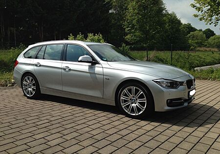 BMW 320d Touring Sport HeadUp Harman Kardon BiXenon