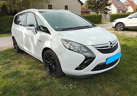 Opel Zafira Tourer 1.6 ECO. DI Turbo/Garantie 12-2025