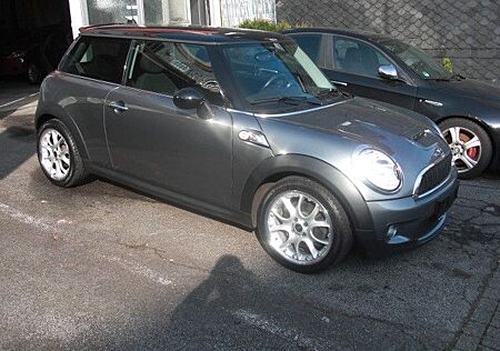 Mini Cooper S 2HD ALU UNFALLFREI EURO4