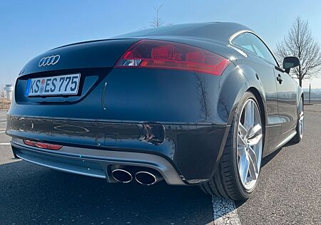 Audi TTS Coupe quattro Handschalter