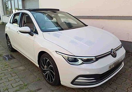VW Golf Volkswagen VIII Lim. Style 1.4 e-Hybrid PANO HUD