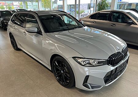 BMW 320 d xDrive Touring M Sport / Harman-Kardon /