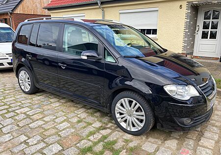 VW Touran Volkswagen 2.0 TDI DSG DPF Trendline United