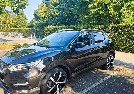 Nissan Qashqai 1.6 dCi TEKNA Super Fahrzeug