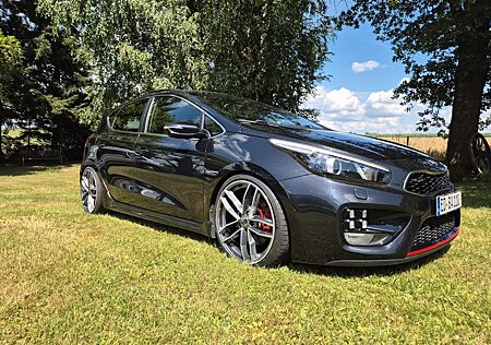 Kia Cee'd Ceed GT | TÜV NEU
