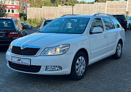 Skoda Octavia Combi Elegance*Navi*PDC*AHK*Volleder*