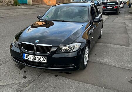 BMW 318i -