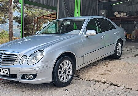 Mercedes-Benz 200