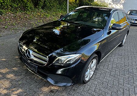 Mercedes-Benz E 220 d T Autom. -