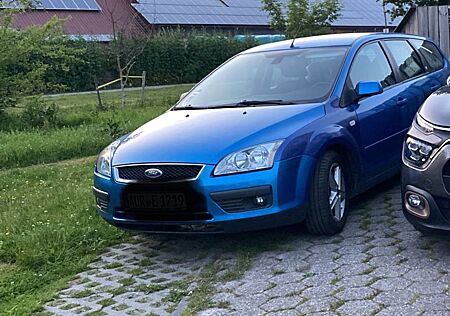 Ford Focus 2,0 Ghia