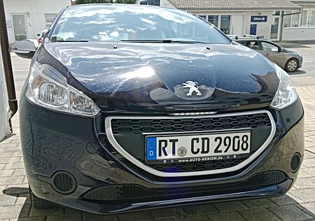 Peugeot 208 1.0 68PS mit TÜV