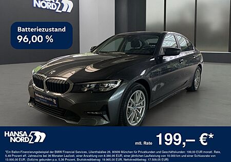 BMW 330e Lim HYBRID LED NAVI HUD HGSD PDC SHZ 17"