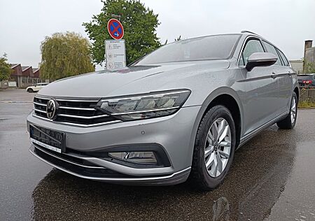 VW Passat Variant Volkswagen Business DSG