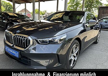 BMW i5 eDrive 40 *PANO*MEMORY*DRIVING ASS. PROF.*
