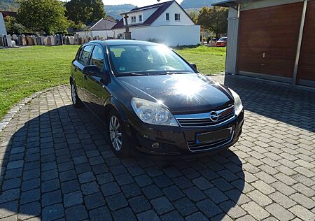 Opel Astra H Lim. Edition