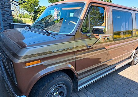 Ford Econoline E-150