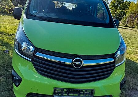 Opel Vivaro Combi 1,6 BiTurbo CDTI,Mamba grün,8 Sitze