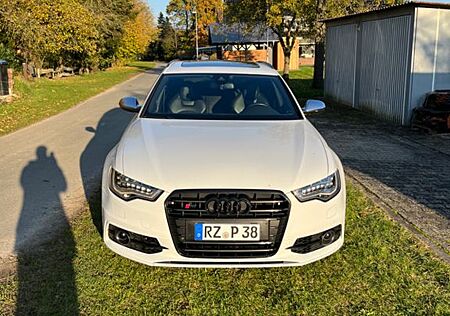 Audi S6 4.0 TFSI quattro S tronic Avant -