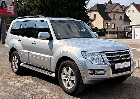 Mitsubishi Pajero 3.2 DI-D Automatik 7Sitzer