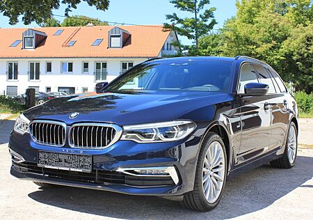 BMW 520d xDrive Touring Luxury Line Pano RFK HeadUp