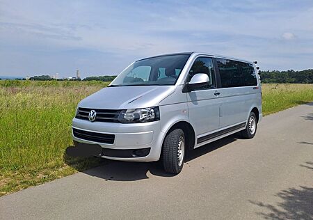 VW T5 Multivan Volkswagen AHK